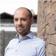 Fotografo professionista offre lezioni di fotografia